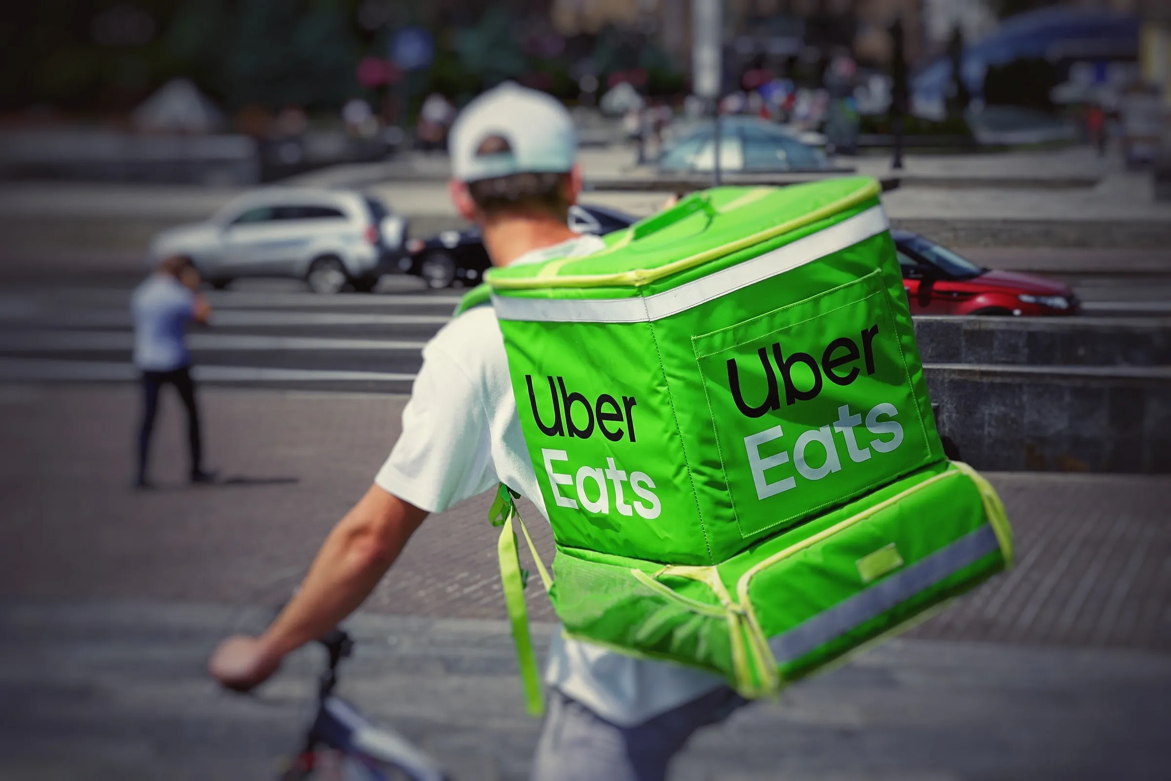 Uber Eats Business Model | How Does Uber Eats Make Money? 3