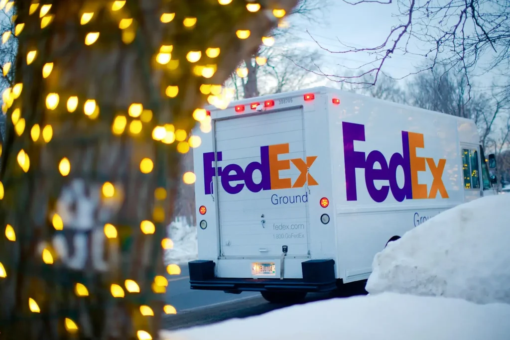 FedEx SWOT Analysis