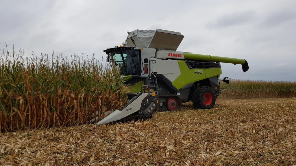 John Deere Competitors For Heavy Machineries