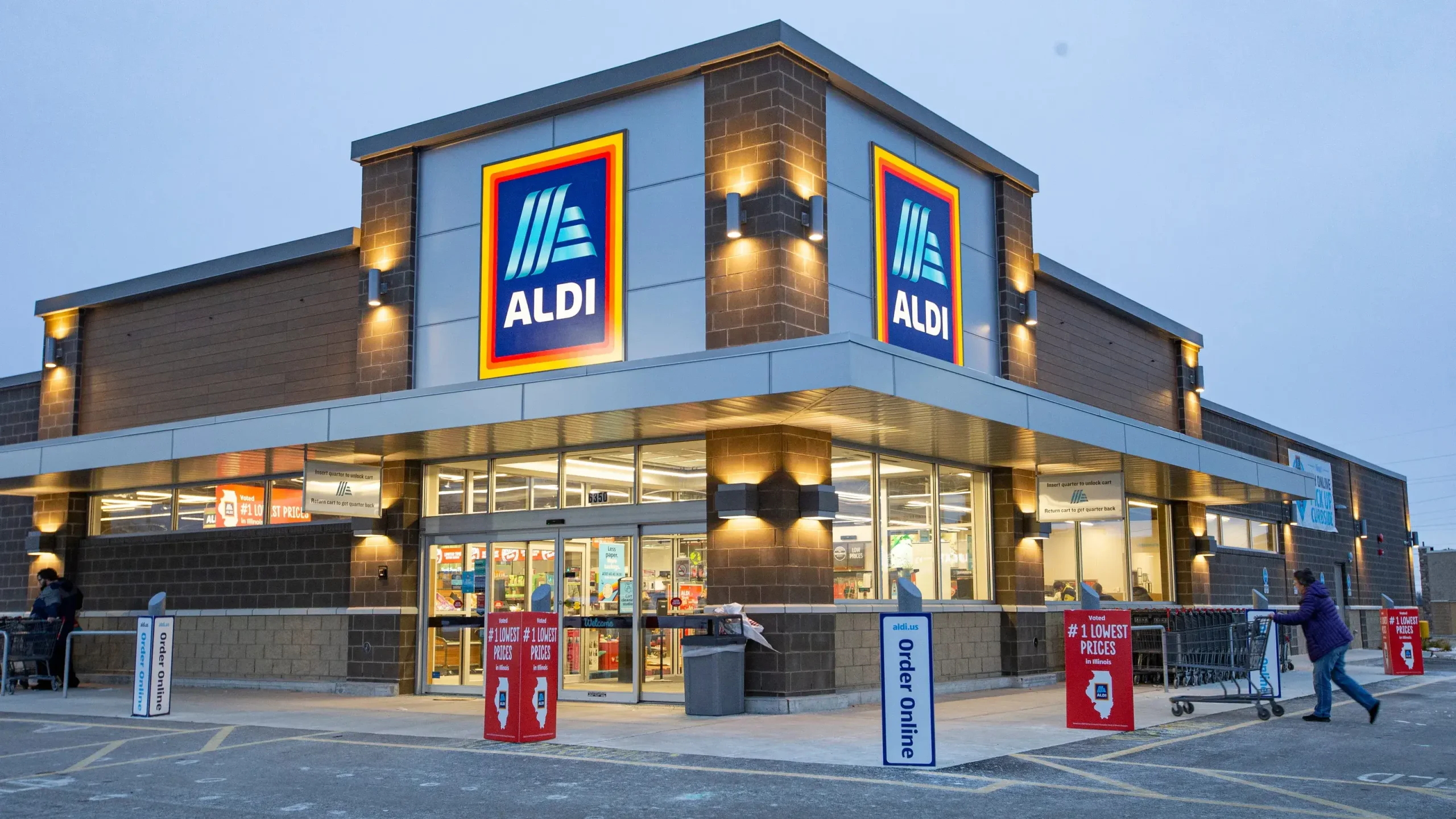 The Economics of Aldi: How It Became America's Favorite Discount Grocer