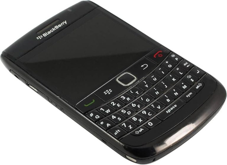 The Rise and Fall of BlackBerry: Lessons in Innovation and Adaptation